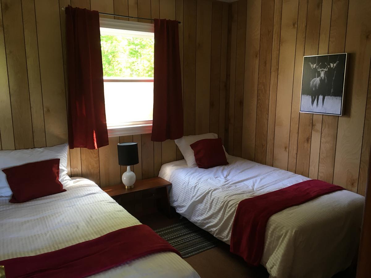 Stanley Bridge Wingspread Cottages المظهر الخارجي الصورة